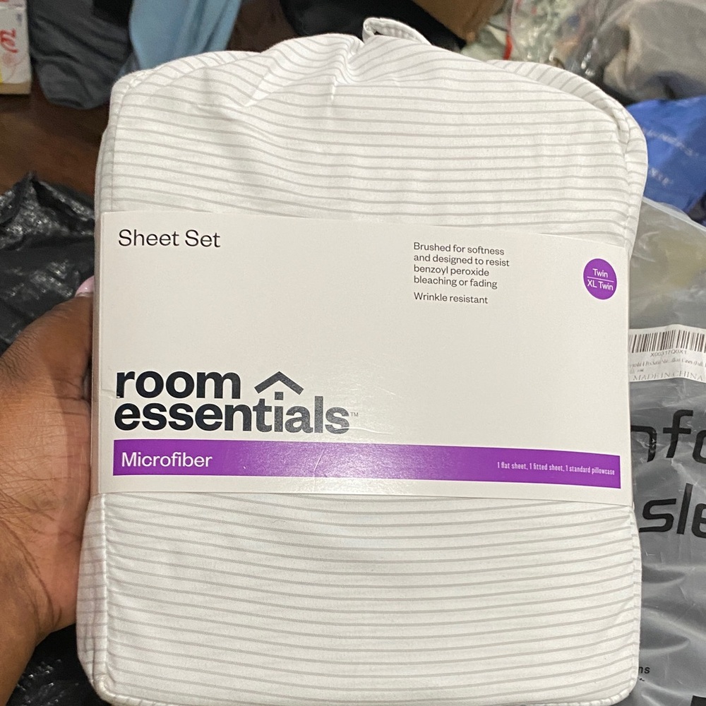 Room Essentials Microfiber Sheet Set in White
